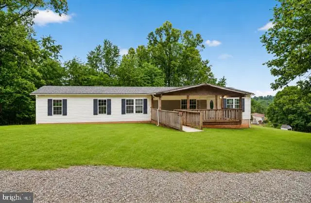 1382 Walnut Shell Dr, Vinton, VA 24179 - #1