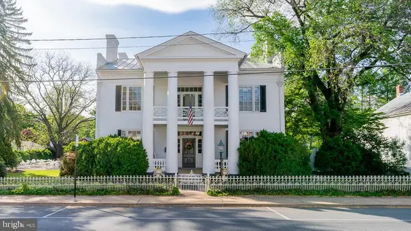 111 S Main St, BRIDGEWATER, VA 22812