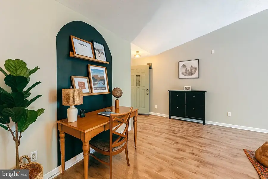 2395 Hopkins Dr, McGaheysville, VA 22840 - Image #3