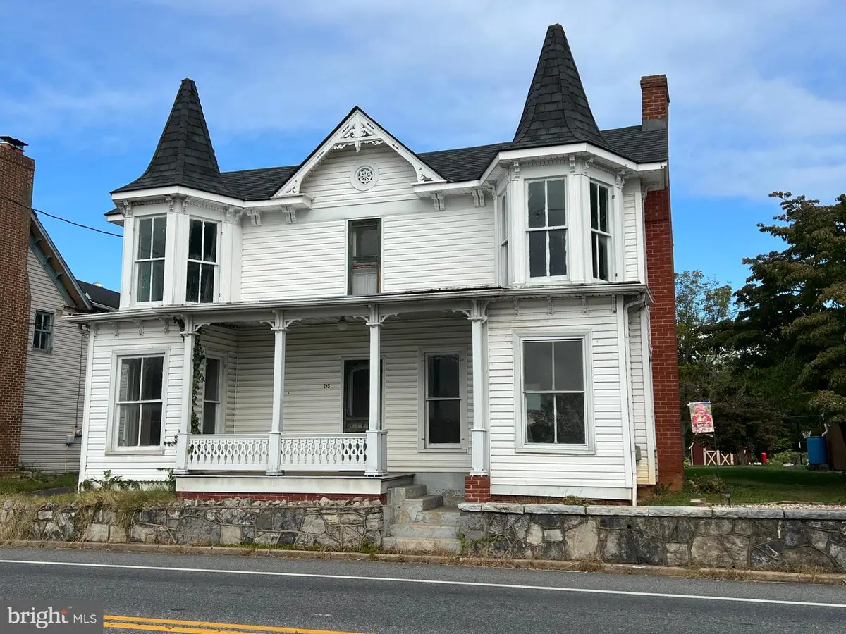 255 S Main St, Mount Crawford, VA 22841 - Image #1