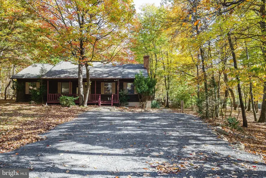 2606 Hopkins Dr, McGaheysville, VA 22840 - Image #2