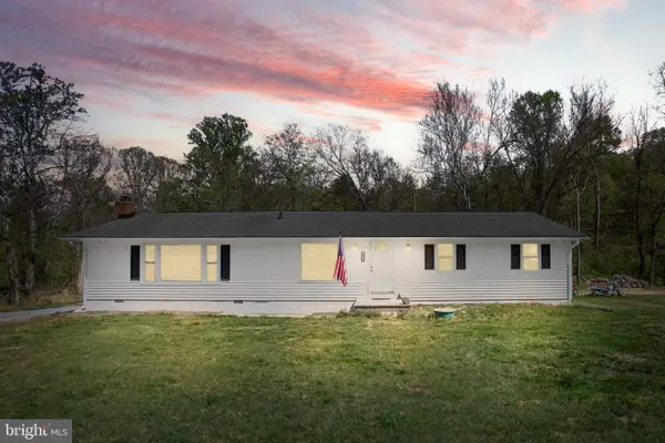 5002 E Point Rd, ELKTON, VA 22827