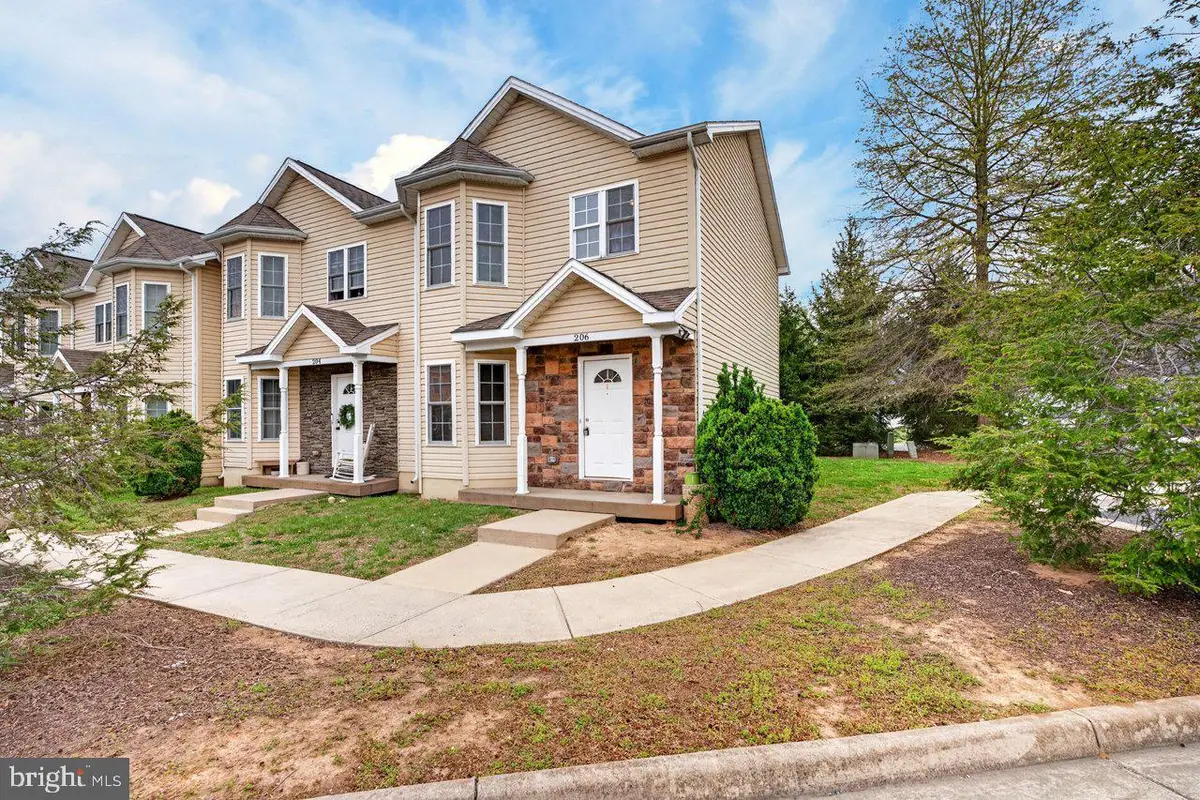 206 Willow Oaks Dr, Elkton, VA 22827 - #1