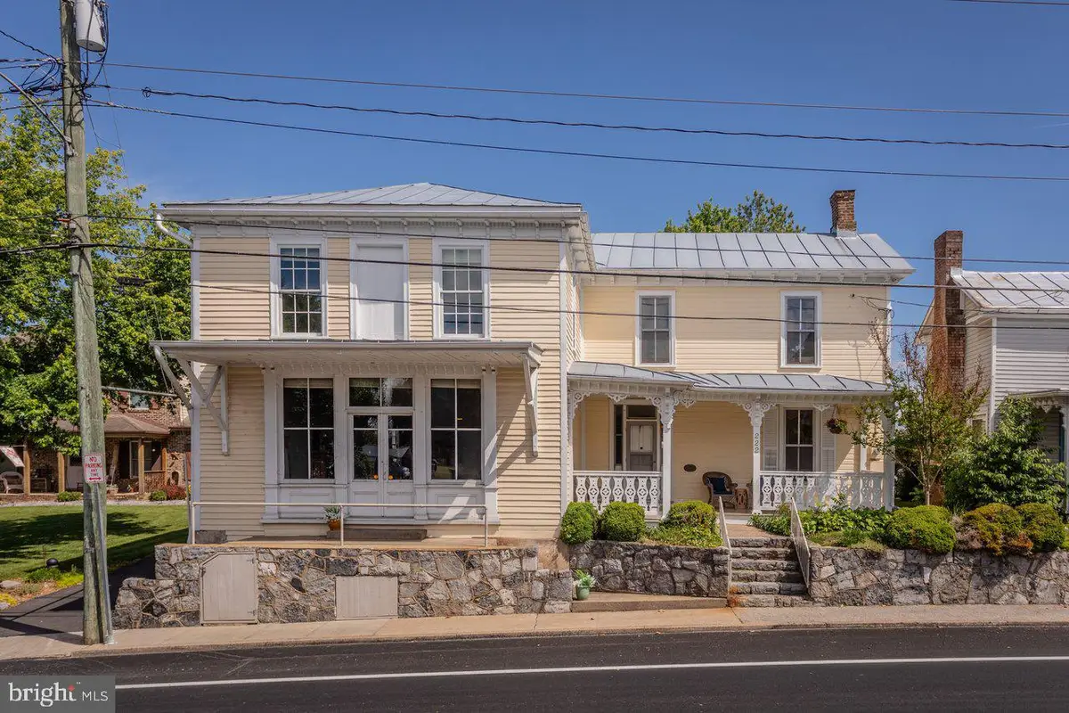 222 N Main St, Mount Crawford, VA 22841 - #1