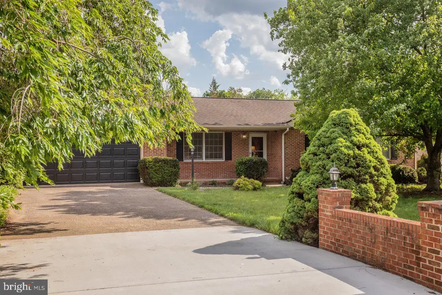 3235 Pin Oak Dr, Belmont Estates, VA 22801 - #2