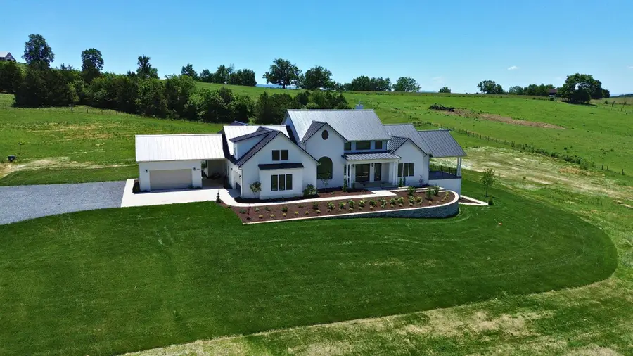 3961 Oak Ridge Rd, Mount Crawford, VA 22841 - #2