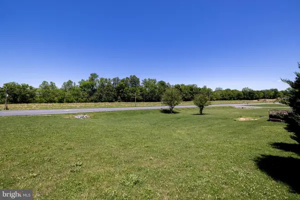 325 Rustic Ave, BROADWAY, VA 22815