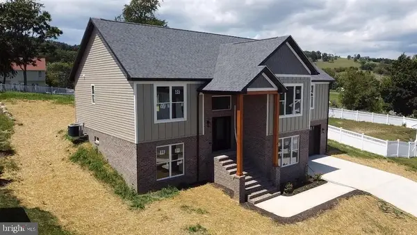 60 Jessica Dr, PENN LAIRD, VA 22846
