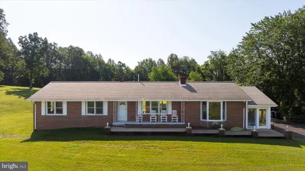 436 Castleton View Rd, CASTLETON, VA 22716
