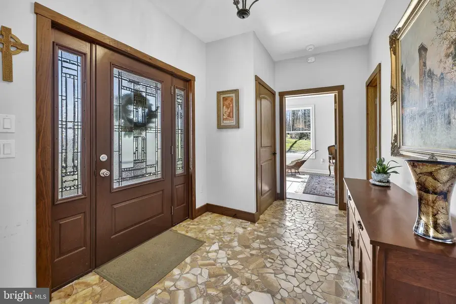 40-59 Angel Kiss Ln, Castleton, VA 22716 - #2