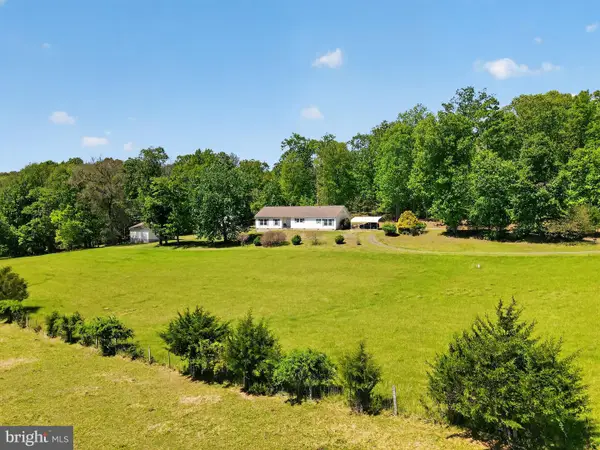 178 Lizzie Mills Rd, CASTLETON, VA 22716