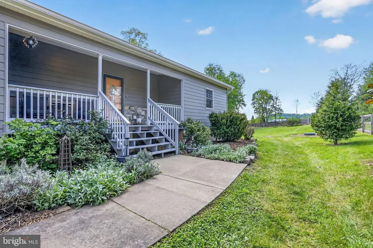 339 Piedmont Ave, Washington, VA 22747 - #1