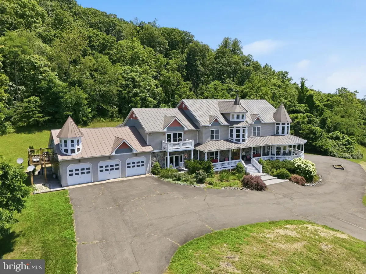 65 Clark Ln, Washington, VA 22747 - #1
