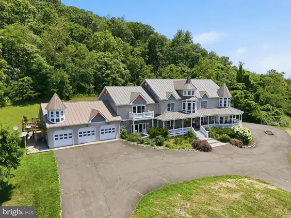 65 Clark Ln, WASHINGTON, VA 22747