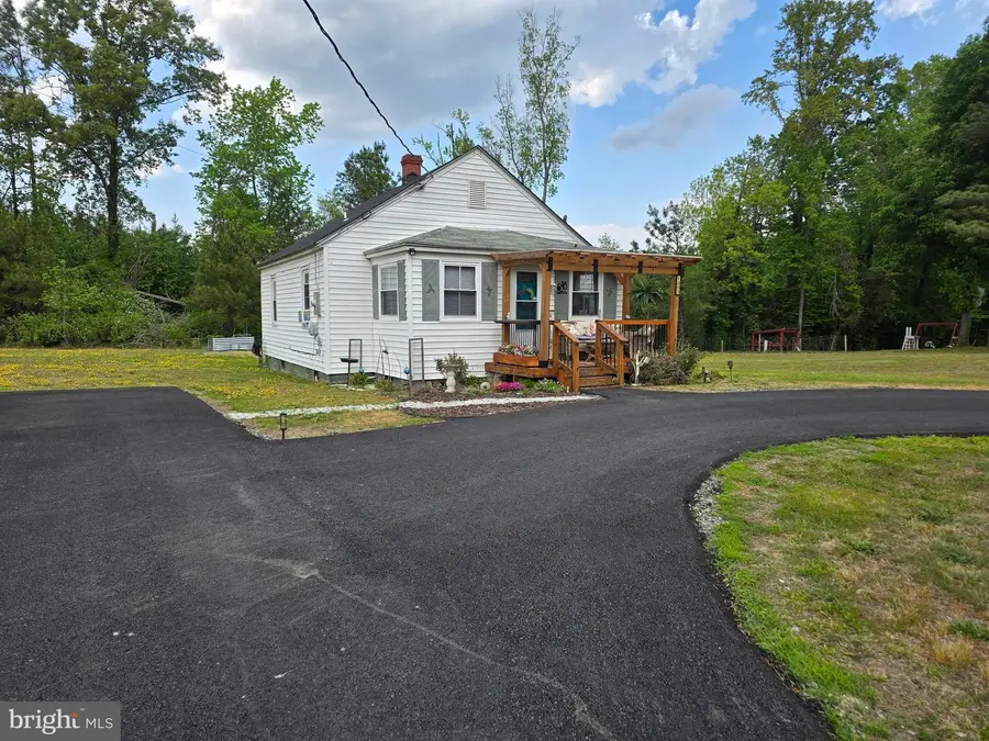 1253 Mulberry Rd, Farnham, VA 22460 - #2