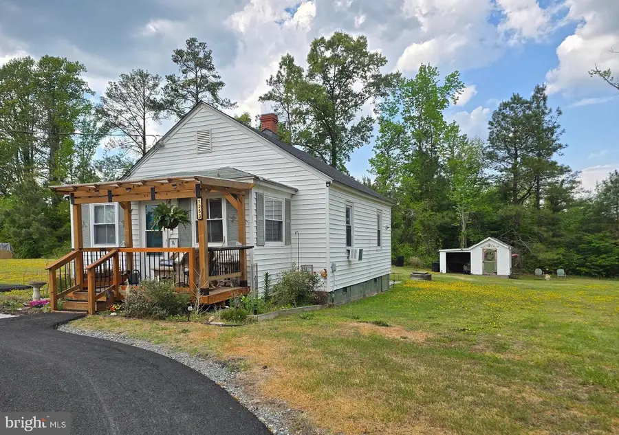 1253 Mulberry Rd, Farnham, VA 22460 - #3