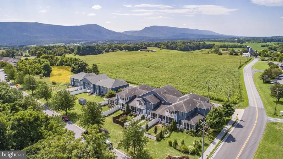 252 Parkside Ct, Woodstock, VA 22664 - Image #2