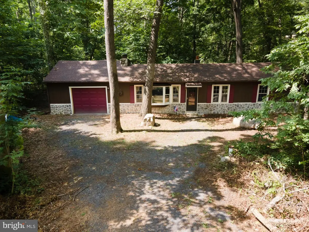 191 Hideaway Farms Rd, Edinburg, VA 22824 - Image #1