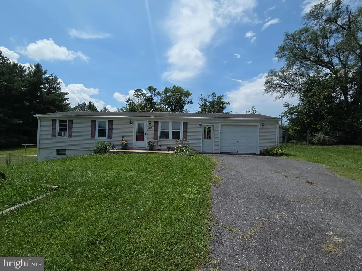 5880 Cardinal St, Mount Jackson, VA 22842 - Image #1