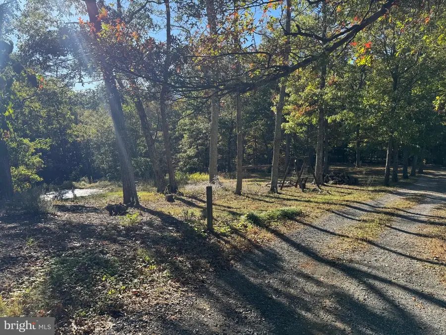 93 Red Bud Ln, Fort Valley, VA 22652 - Image #2