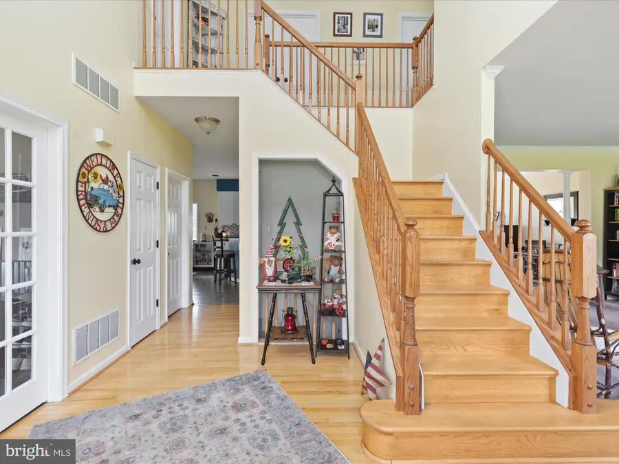 115 Savannah Dr, Strasburg, VA 22657 - Image #2