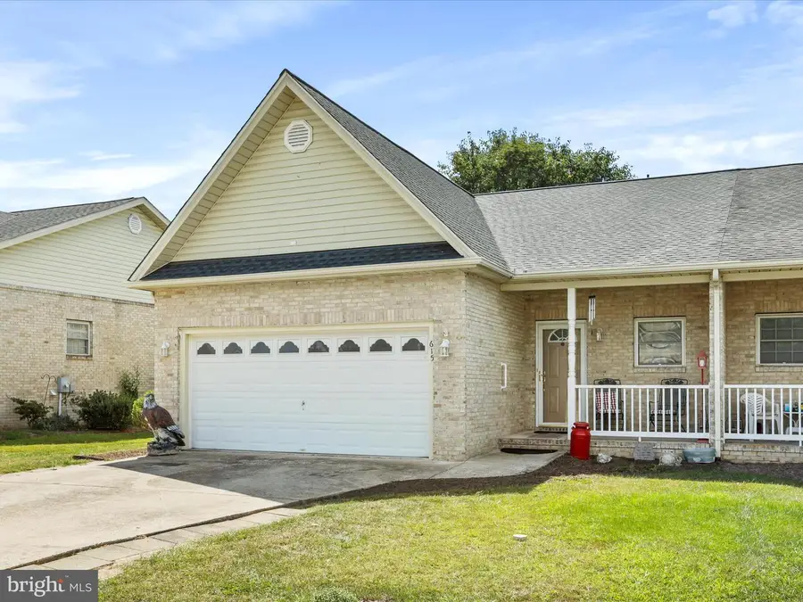 615 Allegheny Cir, Woodstock, VA 22664 - Image #2