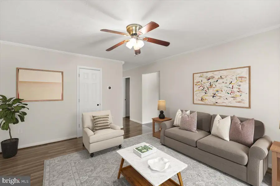 292 Miller Dr, Strasburg, VA 22657 - Image #2