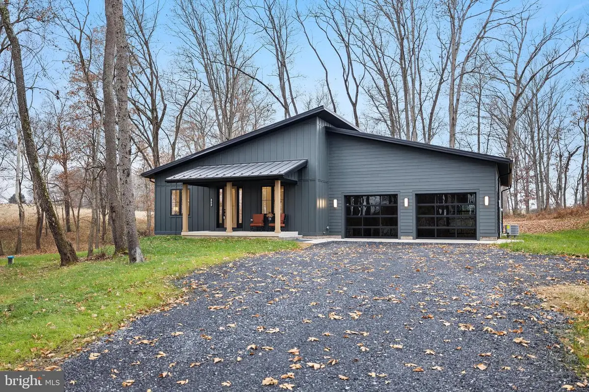 126 Chickadee Ct, Woodstock, VA 22664 - Image #1