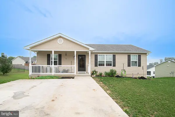 21 Lilleigh Ct, MAURERTOWN, VA 22644