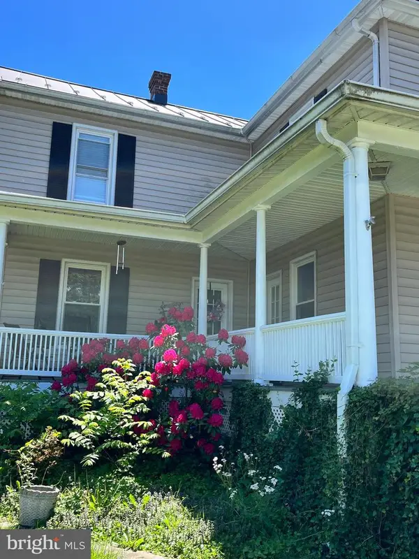 521 S Main St, WOODSTOCK, VA 22664