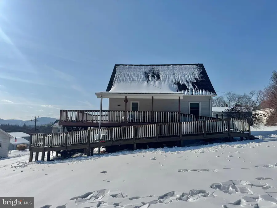 358 W Spring St, Woodstock, VA 22664 - #3