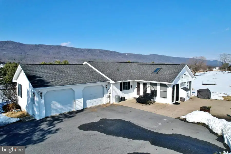 8284 Back Rd, Maurertown, VA 22644 - #3