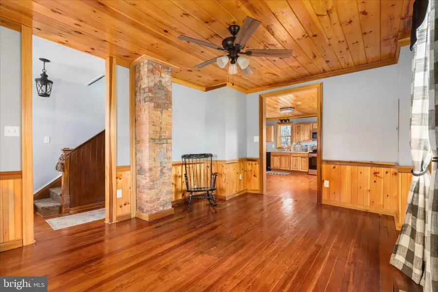 1197 John Marshall Hwy, Strasburg, VA 22657 - #3