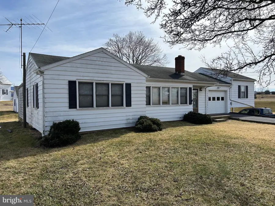 1081 Hisey Ave, Woodstock, VA 22664 - #2