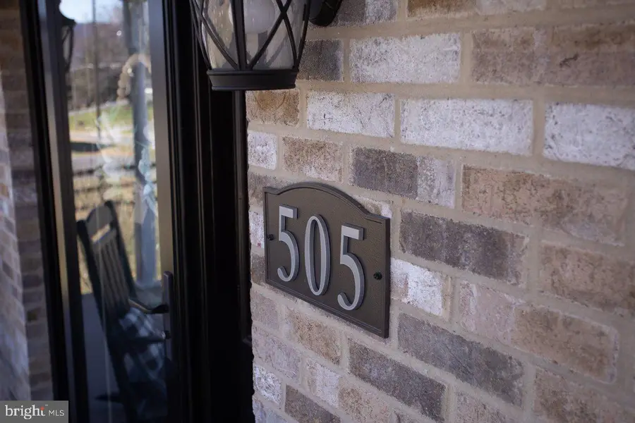 505 W North St, Woodstock, VA 22664 - #2