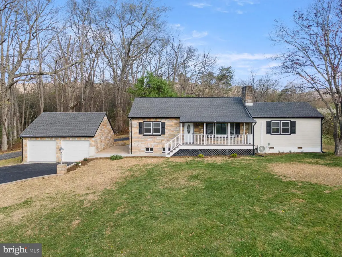 673 Fort Valley Rd, Fort Valley, VA 22652 - #1