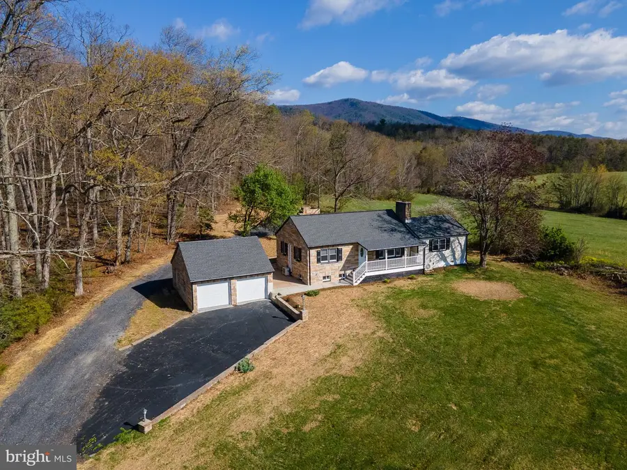 673 Fort Valley Rd, Fort Valley, VA 22652 - #2