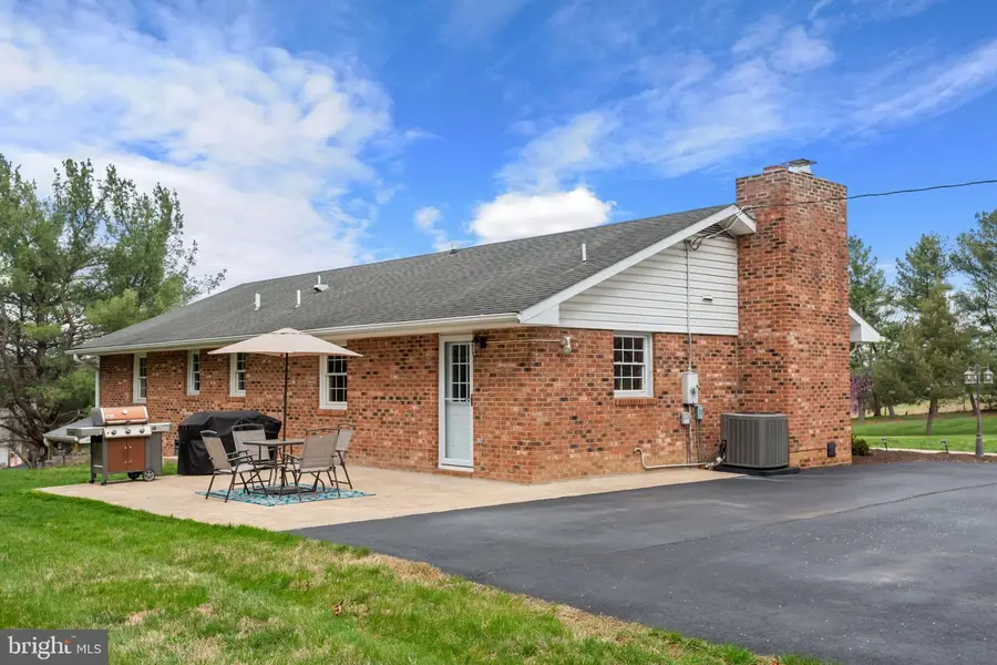 549 Arrowhead Ln, New Market, VA 22844 - #2