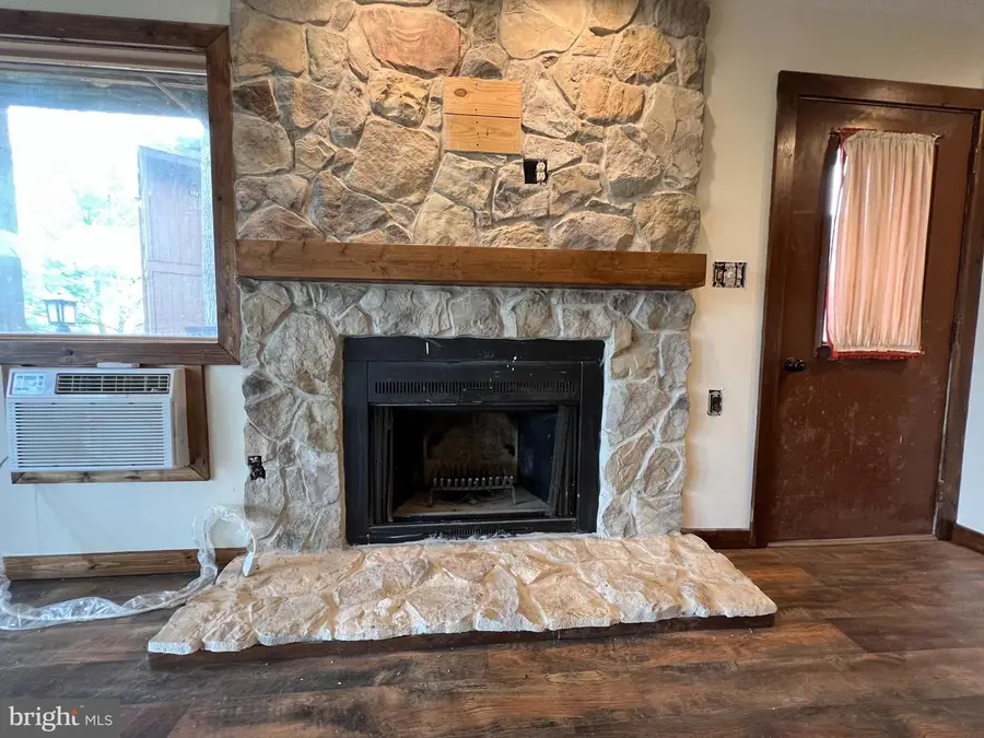 140-21b The Hill #21-b, Basye, VA 22810 - #2