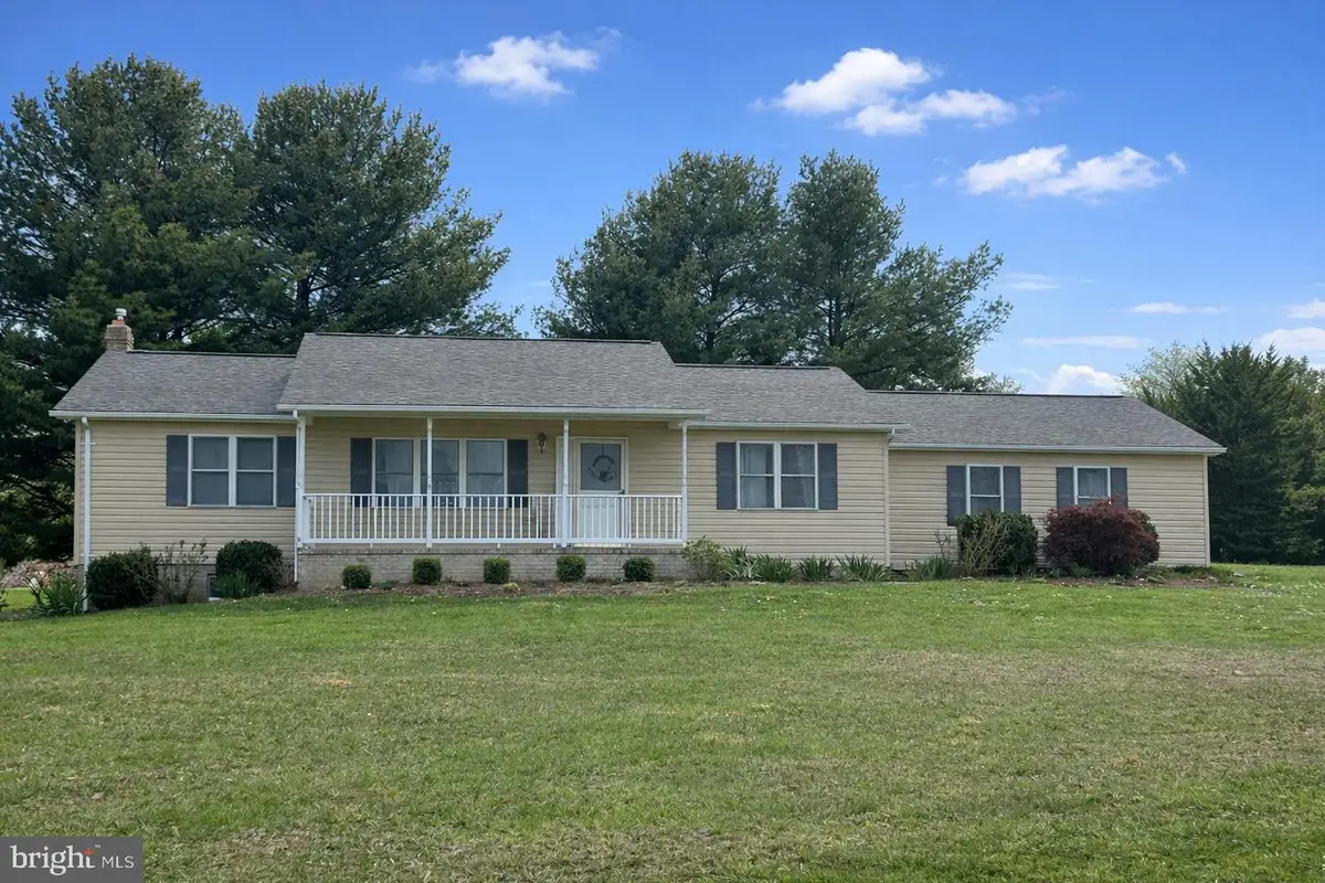 1018 Coffman Rd, Edinburg, VA 22824 - #1