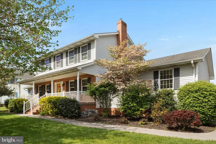 590 Fulton Dr, Strasburg, VA 22657 - #2