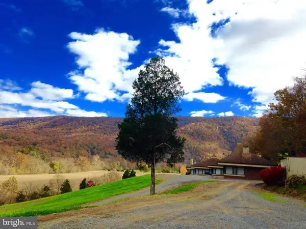 895 Fishers Rd, TOMS BROOK, VA 22660