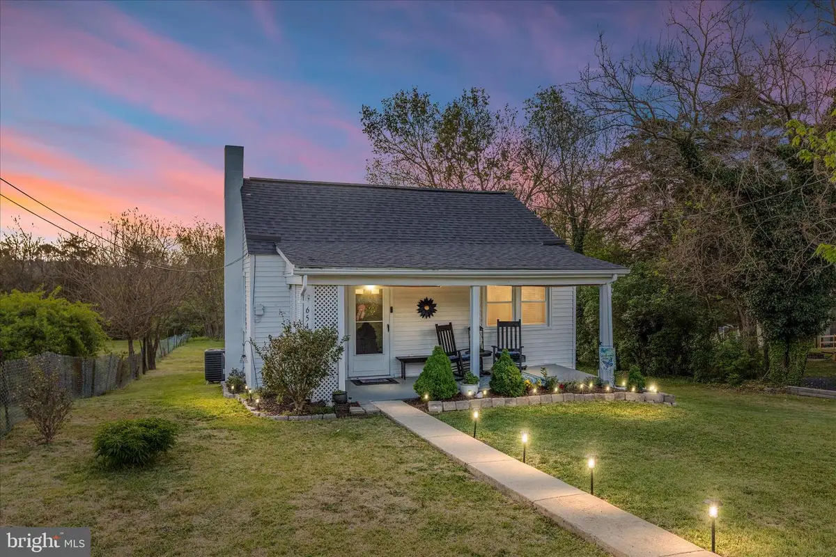 654 Capon Rd, Strasburg, VA 22657 - #1