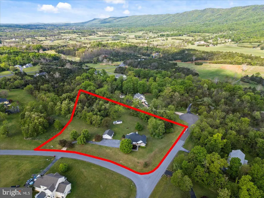 30 Savannah Dr, Strasburg, VA 22657 - #2