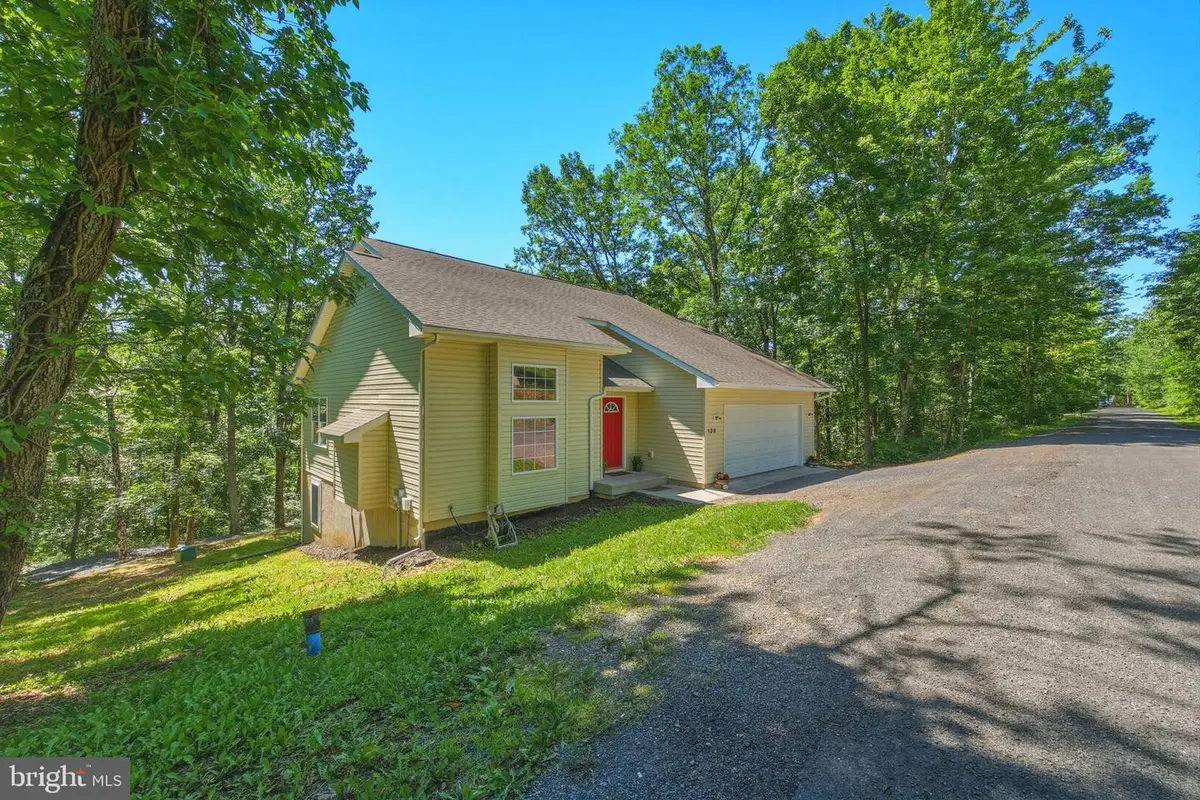 139 Maple Ave, Mount Jackson, VA 22842 - #1