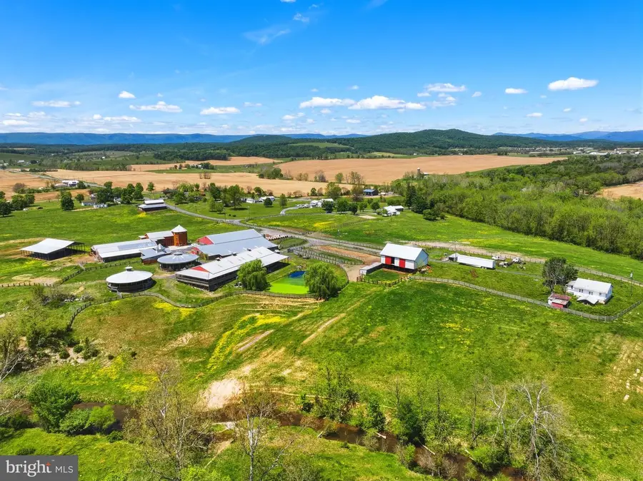 137-a Brady Ln, Mount Jackson, VA 22842 - #2
