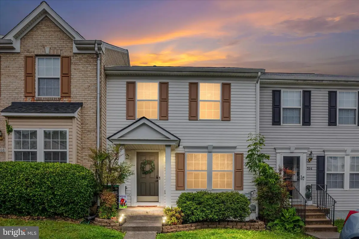 206 Hupps Hill Ct, Strasburg, VA 22657 - #1