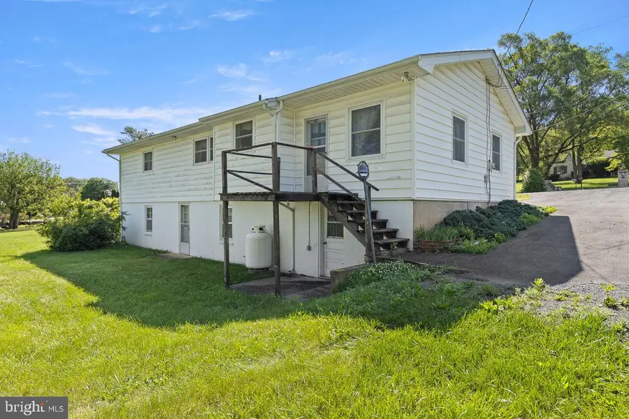 9599 Jackson Ave, New Market, VA 22844 - #3