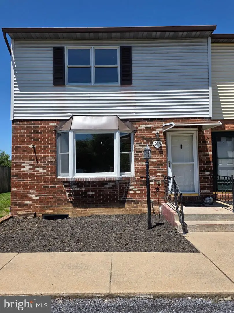 916 Hilltop Dr, Woodstock, VA 22664 - #1