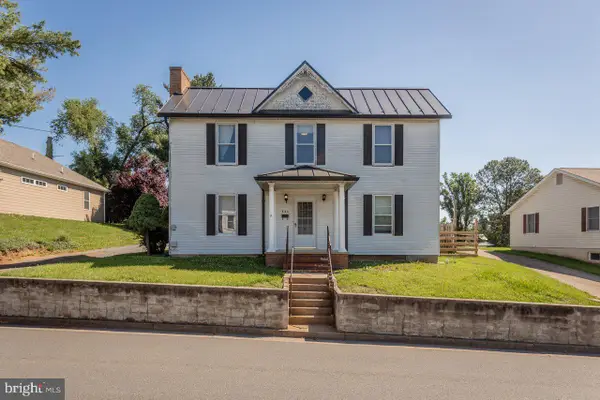 420 W Spring St, WOODSTOCK, VA 22664